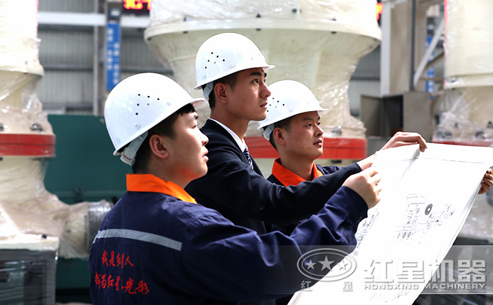 精湛技術(shù)人員現(xiàn)場指導(dǎo)設(shè)備的生產(chǎn)、制造