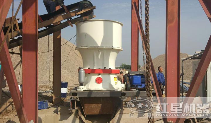 圓錐破碎生產現(xiàn)場